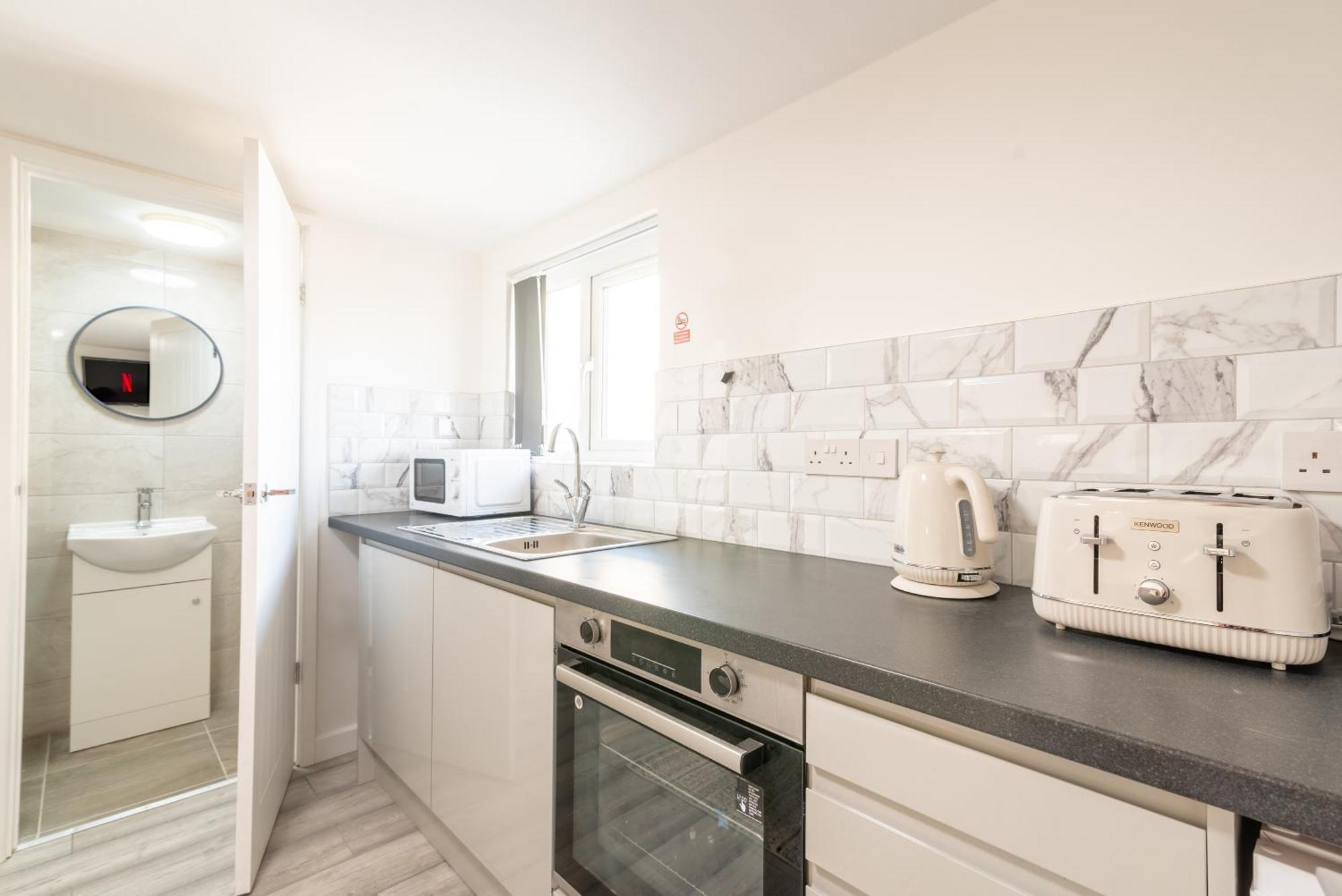 Cosy Cardiff Apartments - Garden Lounge Eksteriør billede