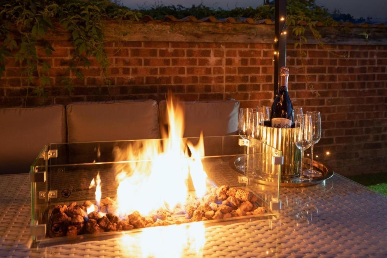 Cosy Cardiff Apartments - Garden Lounge Eksteriør billede