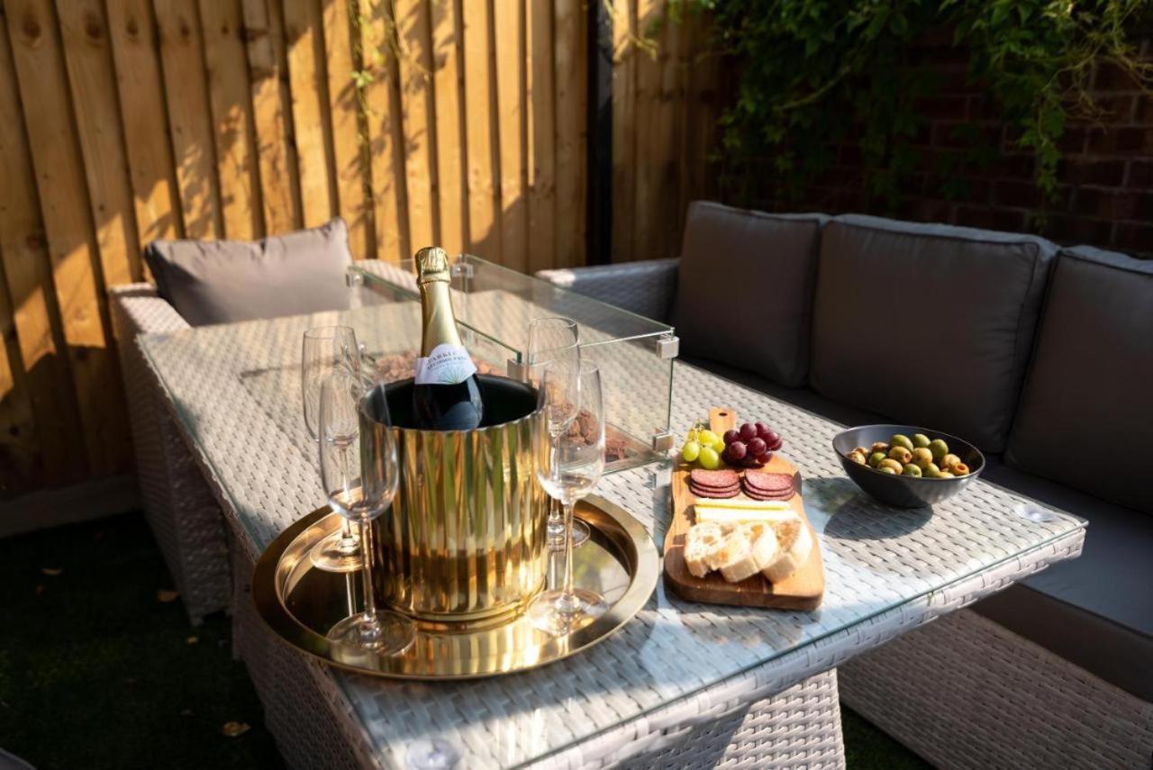 Cosy Cardiff Apartments - Garden Lounge Eksteriør billede