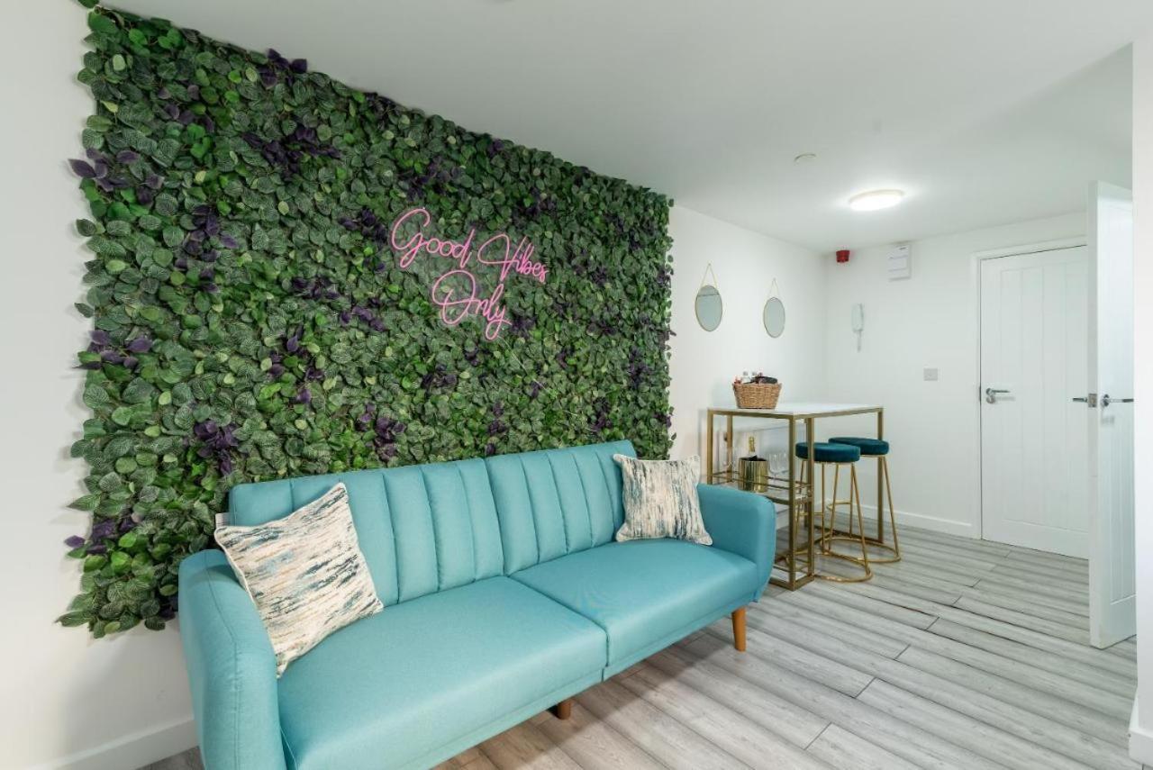 Cosy Cardiff Apartments - Garden Lounge Eksteriør billede